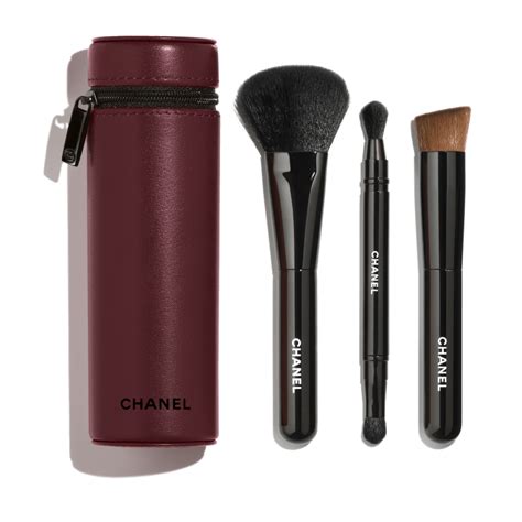 essential brush set chanel|chanel professional makeup brush set.